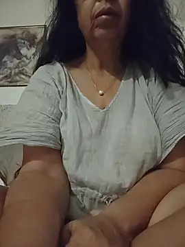 Susannemilf online show from 04-09-26, 11:00