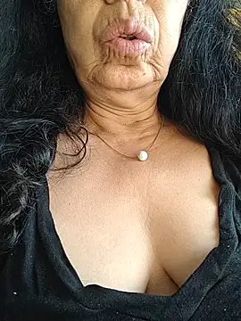 Susannemilf online show from 03-03-26, 03:02