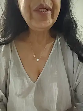 Snapshot of Susannemilf chatting on 04-28-26, 03:00 Susannemilf online show from 04-28-26, 03:00