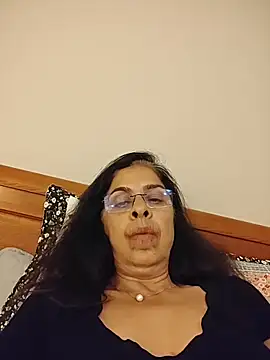Susannemilf online show from 11-13-25, 12:03