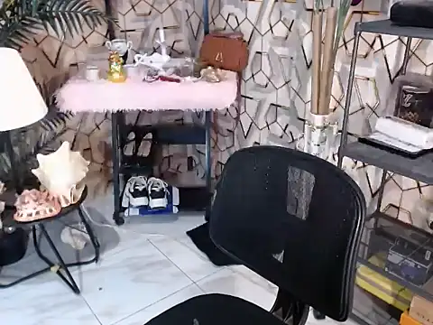 Snapshot of AsianTrixxx chatting on 01-13-26, 05:55 AsianTrixxx online show from 01-13-26, 05:55