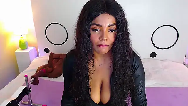 Snapshot of TashaDex chatting on 01-19-25, 01:55 TashaDex online show from 01-19-25, 01:55