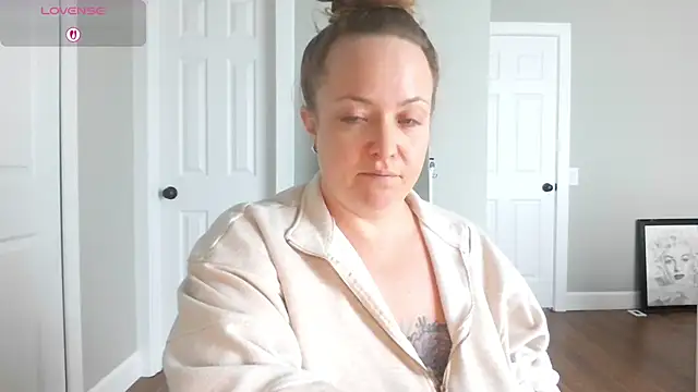 julimonroe online show from 03-15-26, 05:42