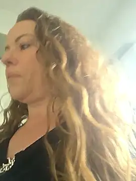 julimonroe online show from 03-17-26, 02:31