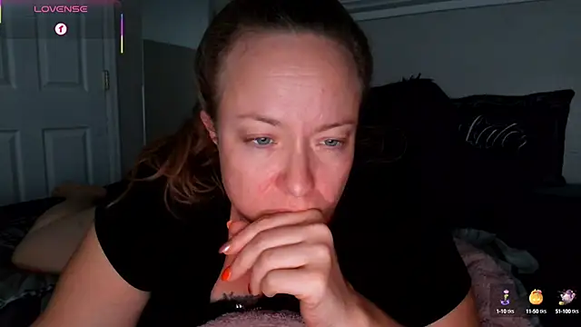 julimonroe online show from 10-08-25, 03:08