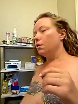 julimonroe online show from 09-17-25, 03:36
