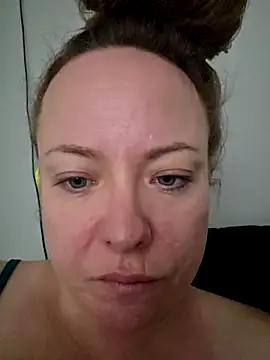 julimonroe online show from 03-27-26, 01:23