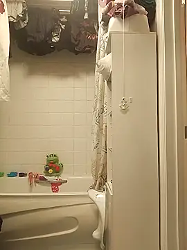 Snapshot of timehunter912 chatting on 02-18-25, 06:26 timehunter912 online show from 02-18-25, 06:26