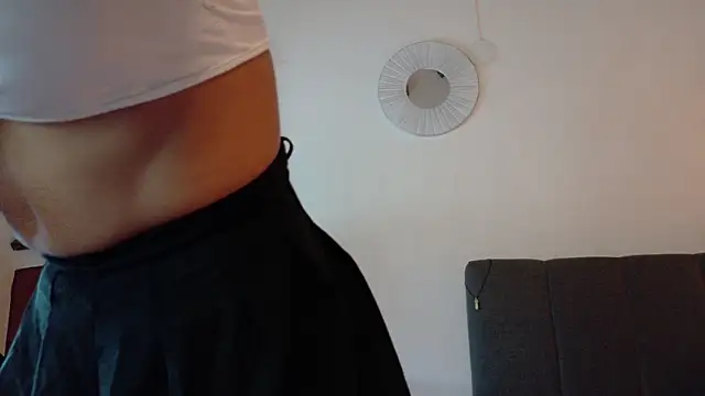 Lia Tinez online show from 07-16-26, 09:56