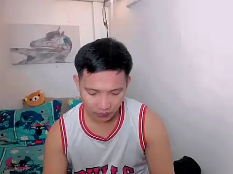xSebastian19 online show from 04-28-26, 05:06