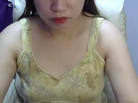    zurIII09  online show from 03-31-26, 07:43