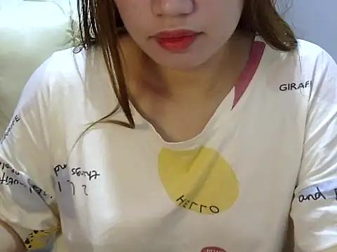    zurIII09  online show from 12-20-25, 08:44