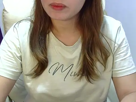    zurIII09  online show from 12-04-25, 09:30