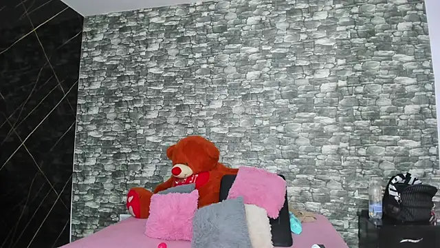 HeidyWillss online show from 12-20-25, 07:50