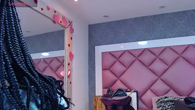 DanielaDuff online show from 04-08-26, 07:37