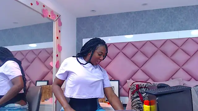 DanielaDuff online show from 02-12-26, 07:35