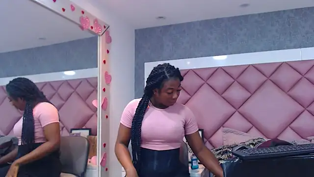 DanielaDuff online show from 02-25-26, 07:36