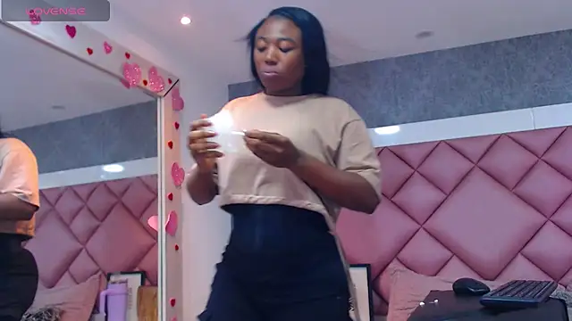 DanielaDuff online show from 06-16-26, 08:20