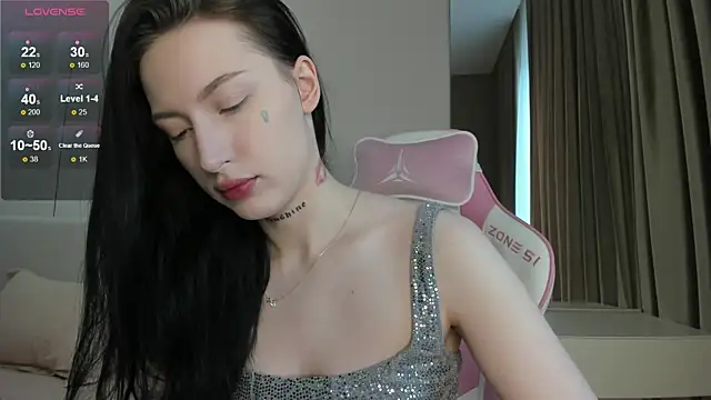 Snapshot of JenniferQueen11 chatting on 05-31-26, 10:32 JenniferQueen11 online show from 05-31-26, 10:32