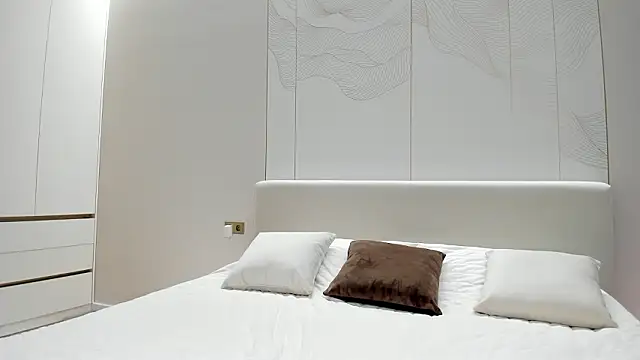 JenniferQueen11 online show from 03-04-26, 03:31