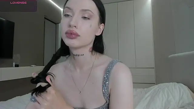 Snapshot of JenniferQueen11 chatting on 07-29-26, 07:24 JenniferQueen11 online show from 07-29-26, 07:24
