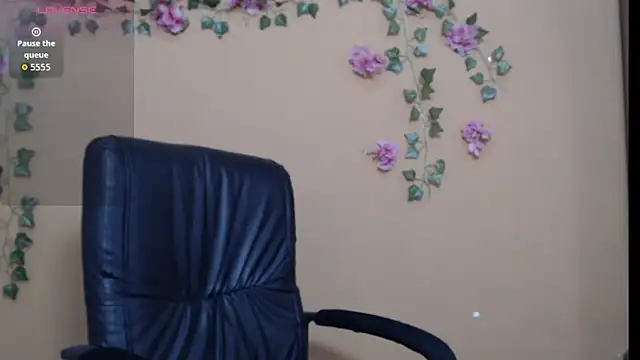 Hellensextits online show from 09-25-25, 12:00