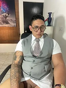 Snapshot of Colton_Massif chatting on 03-18-25, 03:02 Colton Massif online show from 03-18-25, 03:02