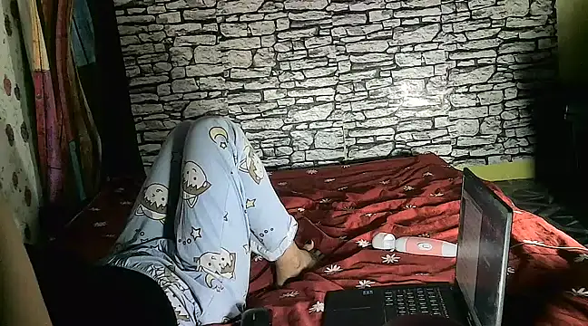 Snapshot of yummyliciousMOM chatting on 03-10-25, 10:39 yummyliciousMOM online show from 03-10-25, 10:39