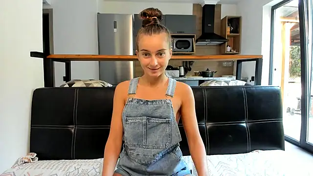 ElizSweet online show from 11-12-25, 10:30