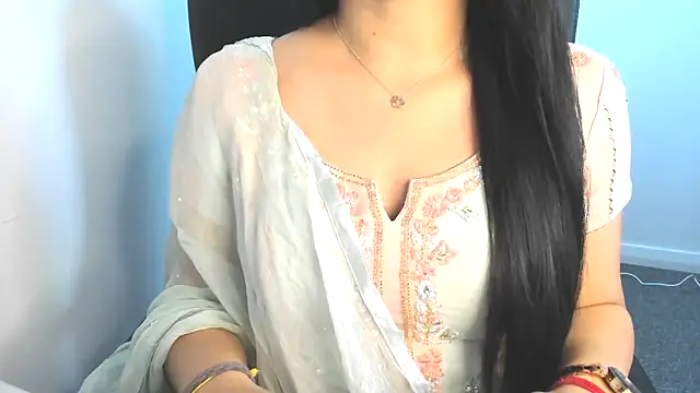 TheGoldenGirl online show from 01-02-25, 08:24