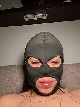 nenalayla online show from 12-16-24, 08:48