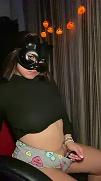 nenalayla online show from 10-15-25, 03:09