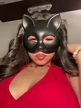 nenalayla online show from 12-18-24, 10:46