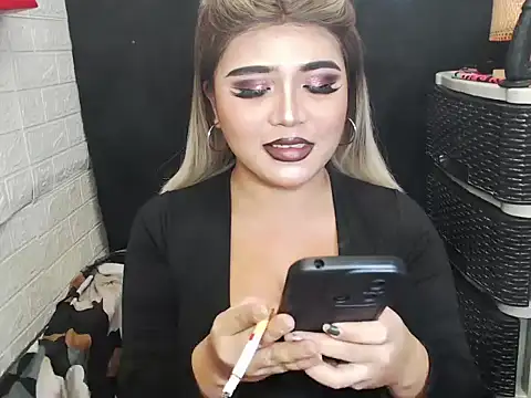 Snapshot of x12inchanaconda chatting on 11-07-25, 12:59 x12inchanaconda online show from 11-07-25, 12:59