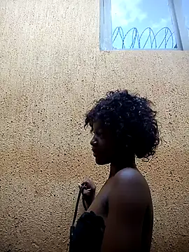 Snapshot of Petite_li chatting on 01-10-26, 06:31 Petite li online show from 01-10-26, 06:31