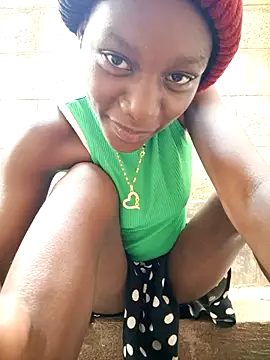 Snapshot of Petite_li chatting on 11-22-25, 07:40 Petite li online show from 11-22-25, 07:40