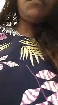 Snapshot of julia_joy chatting on 03-19-25, 11:03 julia joy online show from 03-19-25, 11:03