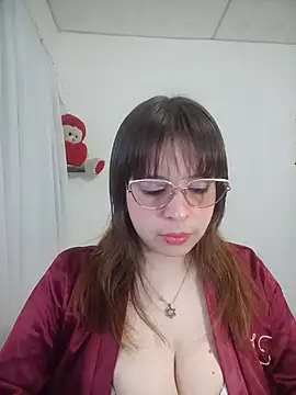 lorenitabella online show from 07-21-26, 09:54