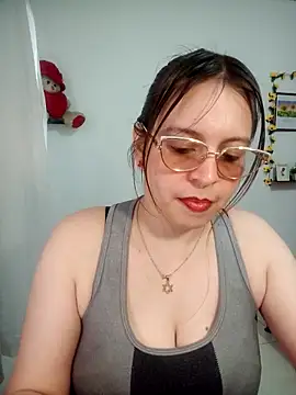 lorenitabella online show from 03-19-26, 08:42