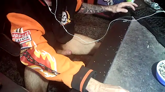 zorrito86 online show from 12-24-24, 03:58