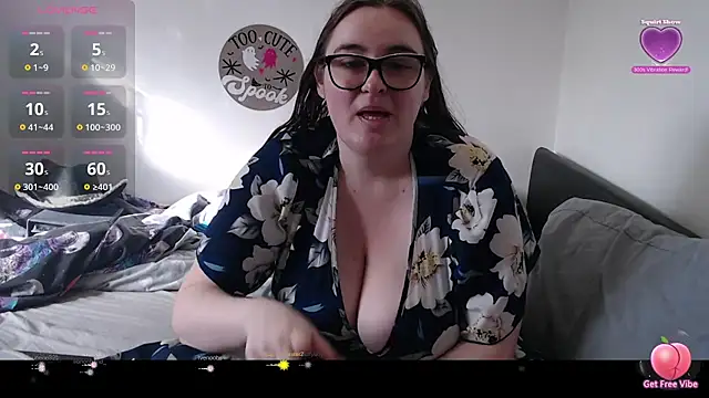 Snapshot of Rebecca_Summer chatting on 09-15-25, 08:26 Rebecca Summer online show from 09-15-25, 08:26