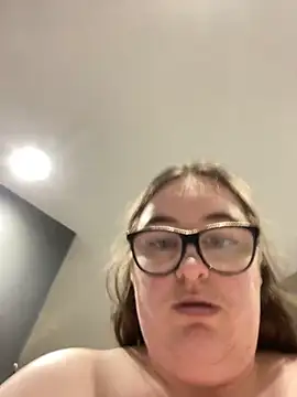 Rebecca Summer online show from 11-29-25, 07:30