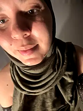 MatchedEyebrow online show from 11-17-25, 09:30