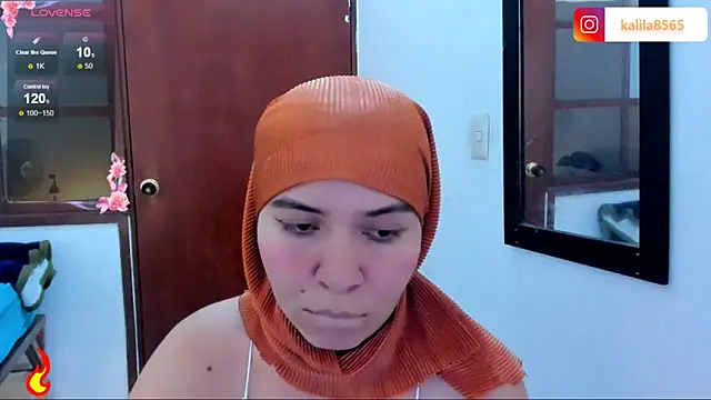 MatchedEyebrow online show from 12-20-25, 09:17