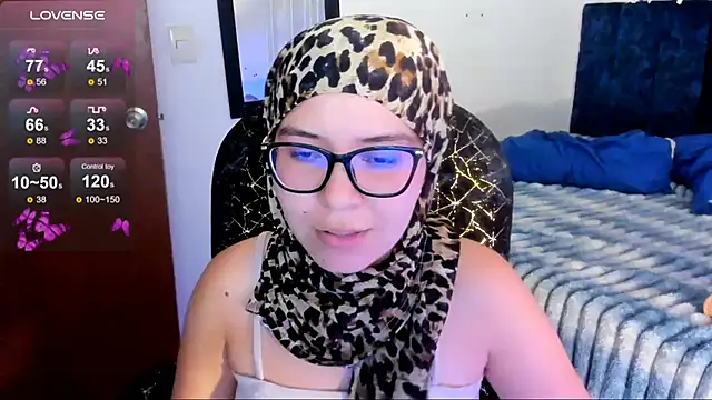 MatchedEyebrow online show from 06-15-26, 10:09