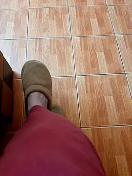 feet toes online show from 05-30-26, 08:42