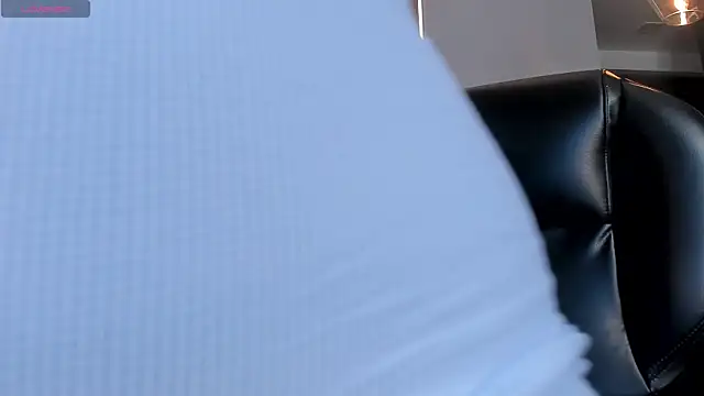 MadelineFox online show from 12-21-25, 10:28