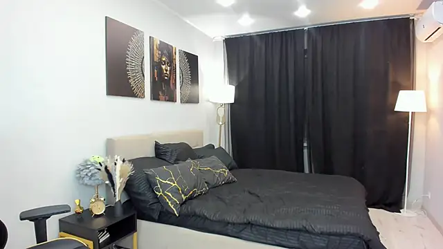 RedLipse online show from 10-11-25, 02:34