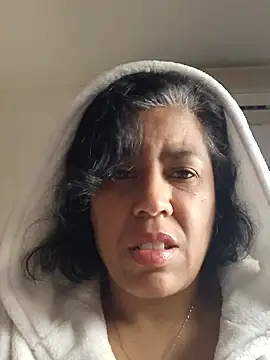 Snapshot of Molly_newman6 chatting on 01-19-26, 11:25 Molly newman6 online show from 01-19-26, 11:25