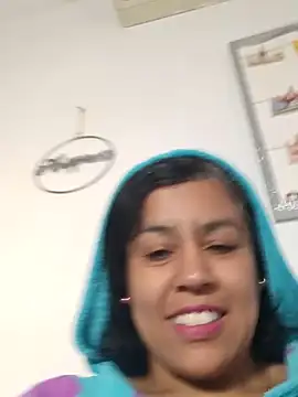 Snapshot of Molly_newman6 chatting on 01-18-26, 10:51 Molly newman6 online show from 01-18-26, 10:51